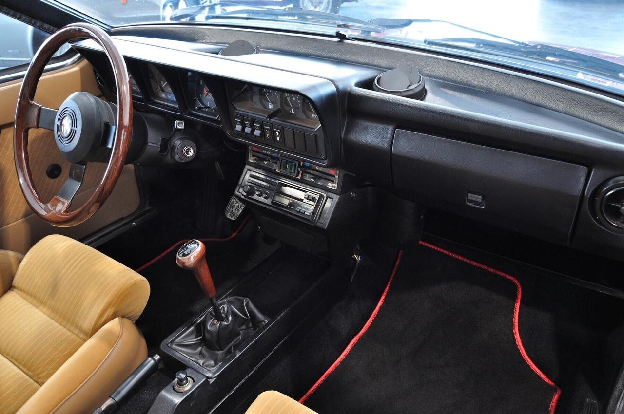 Alfa Romeo Alfetta GTV 2.0