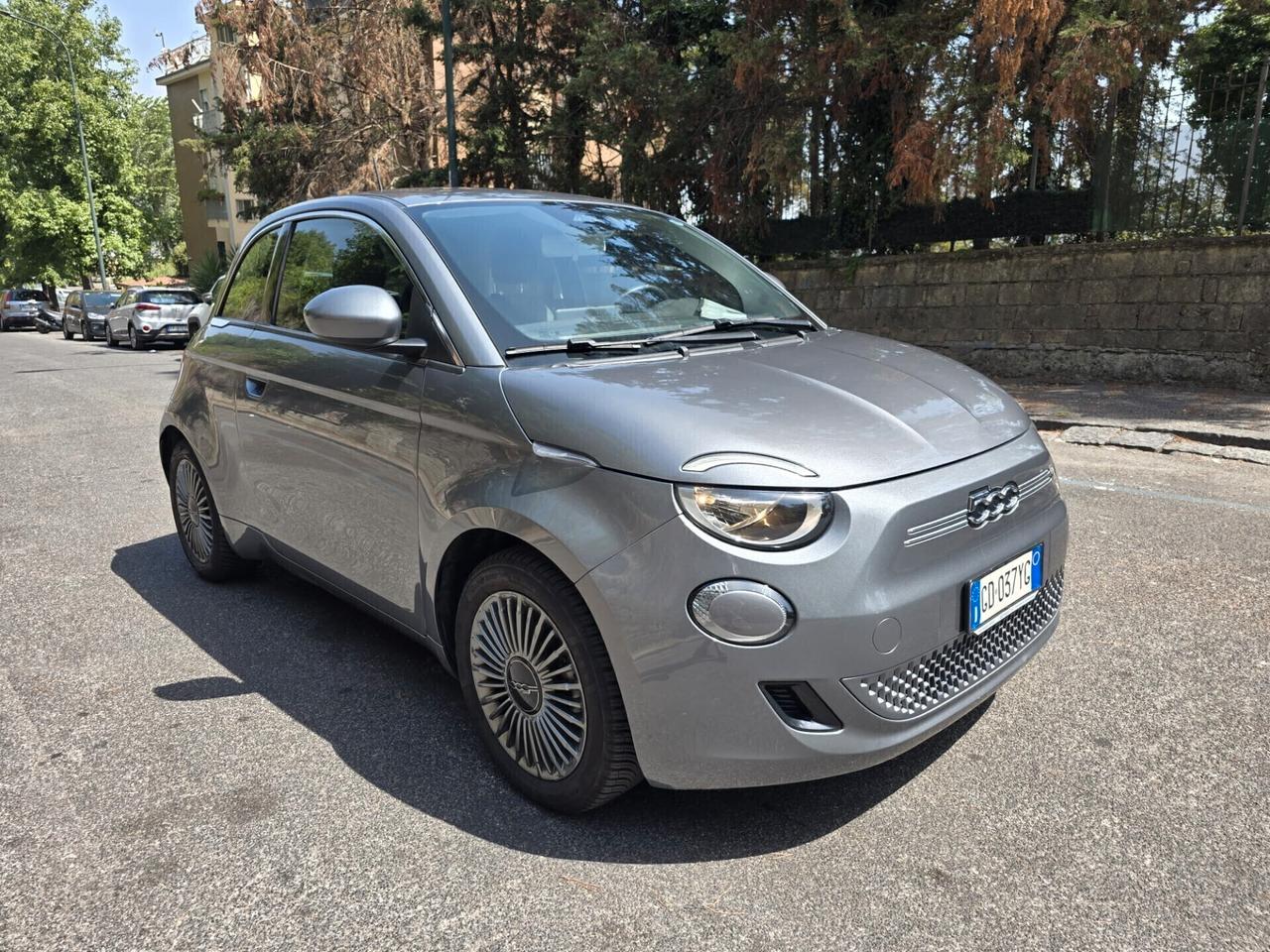 Fiat 500 E Opening Edition KM 320