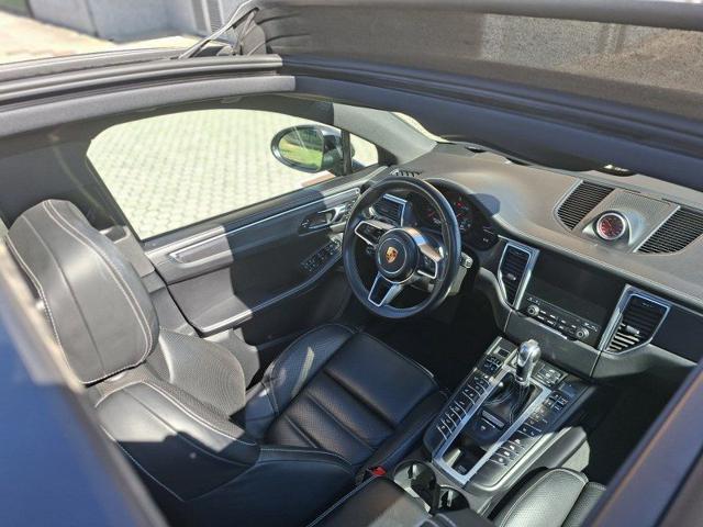 PORSCHE Macan 3.0 GTS