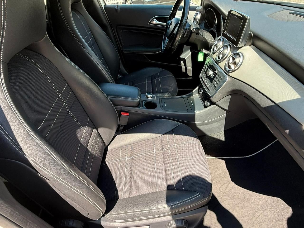 Mercedes-benz GLA 200 CDI Automatic Premium