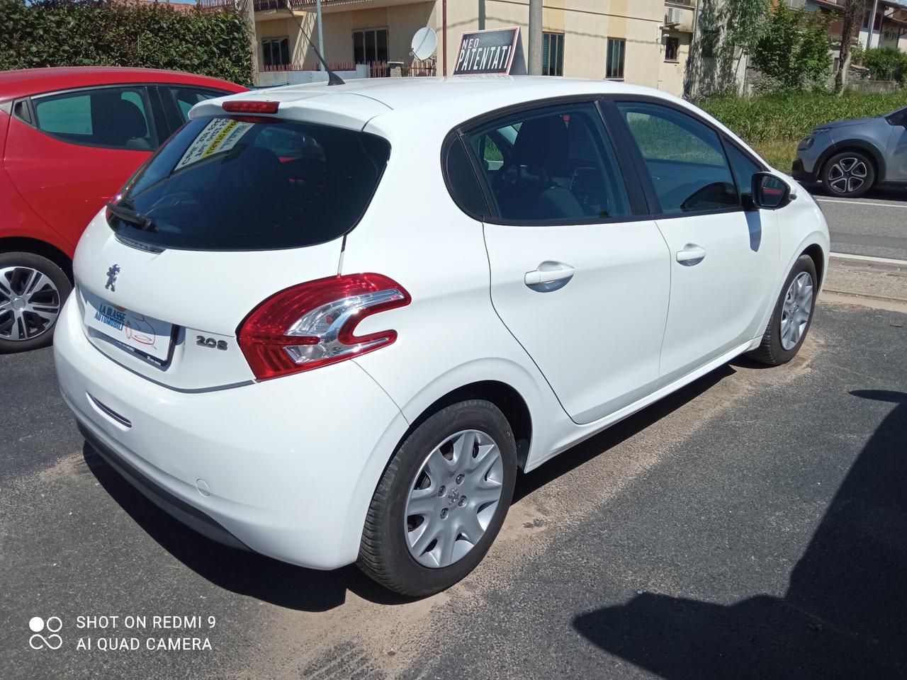 Peugeot 208 1.4 HDi 5 porte pasaggio compreso