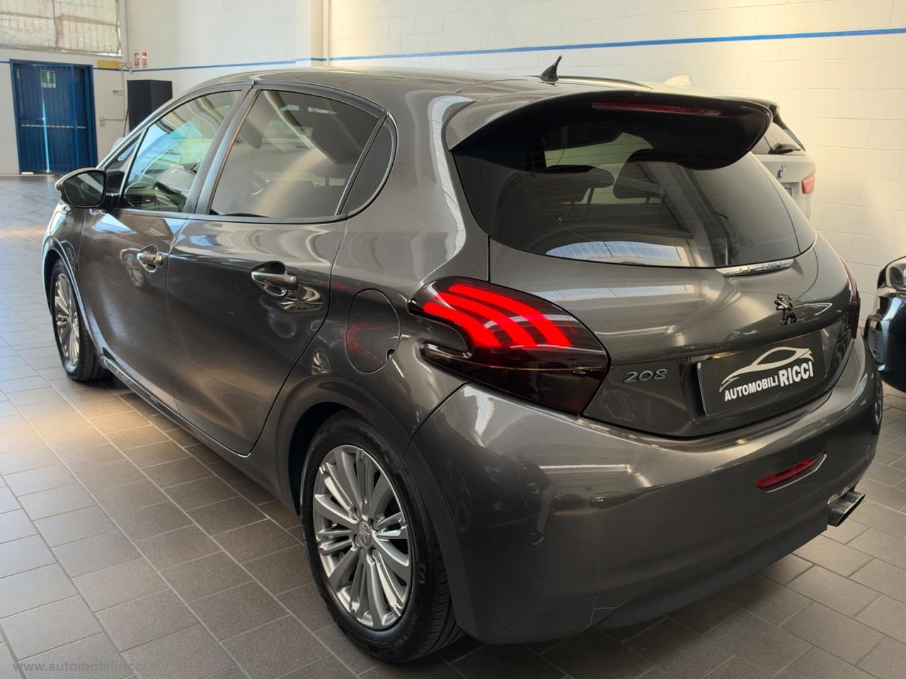 PEUGEOT 208 PureTech 82 5p. Active