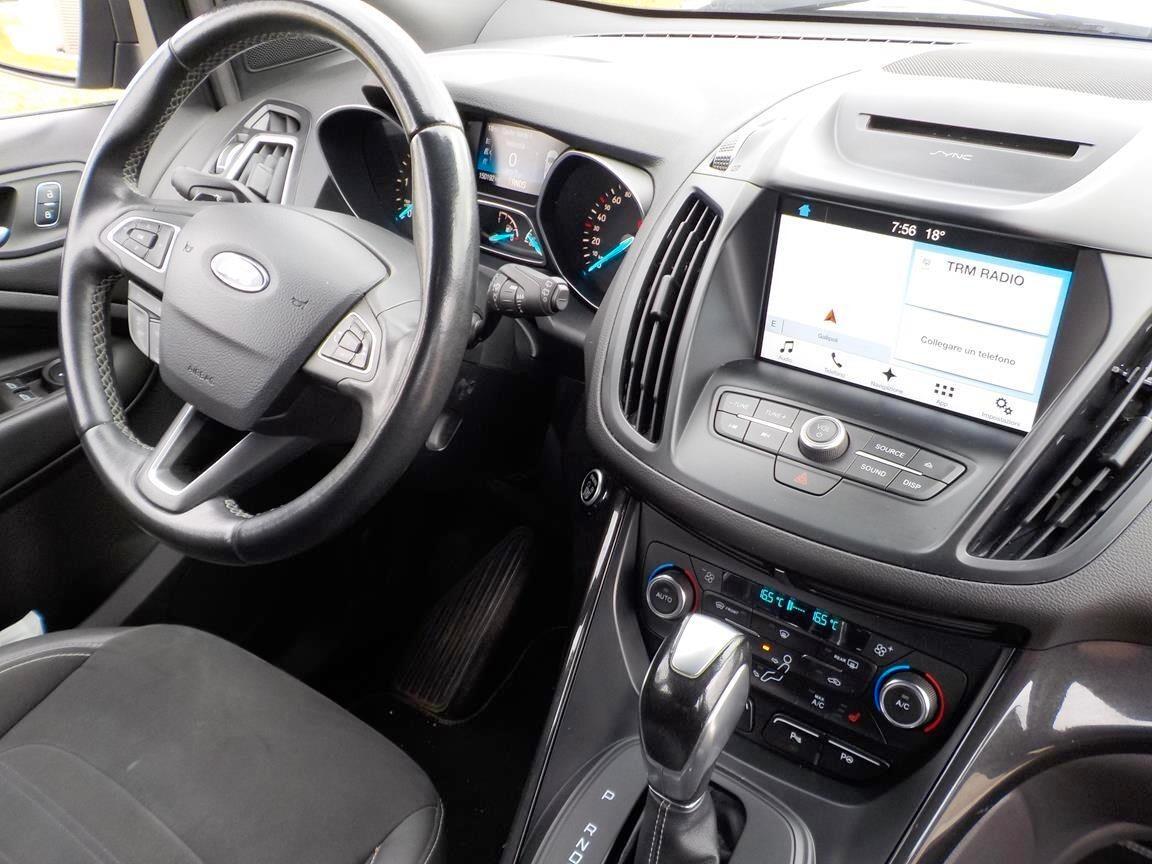 Ford Kuga 2.0 TDCI 180 CV S&S 4WD Powershift ST-Line