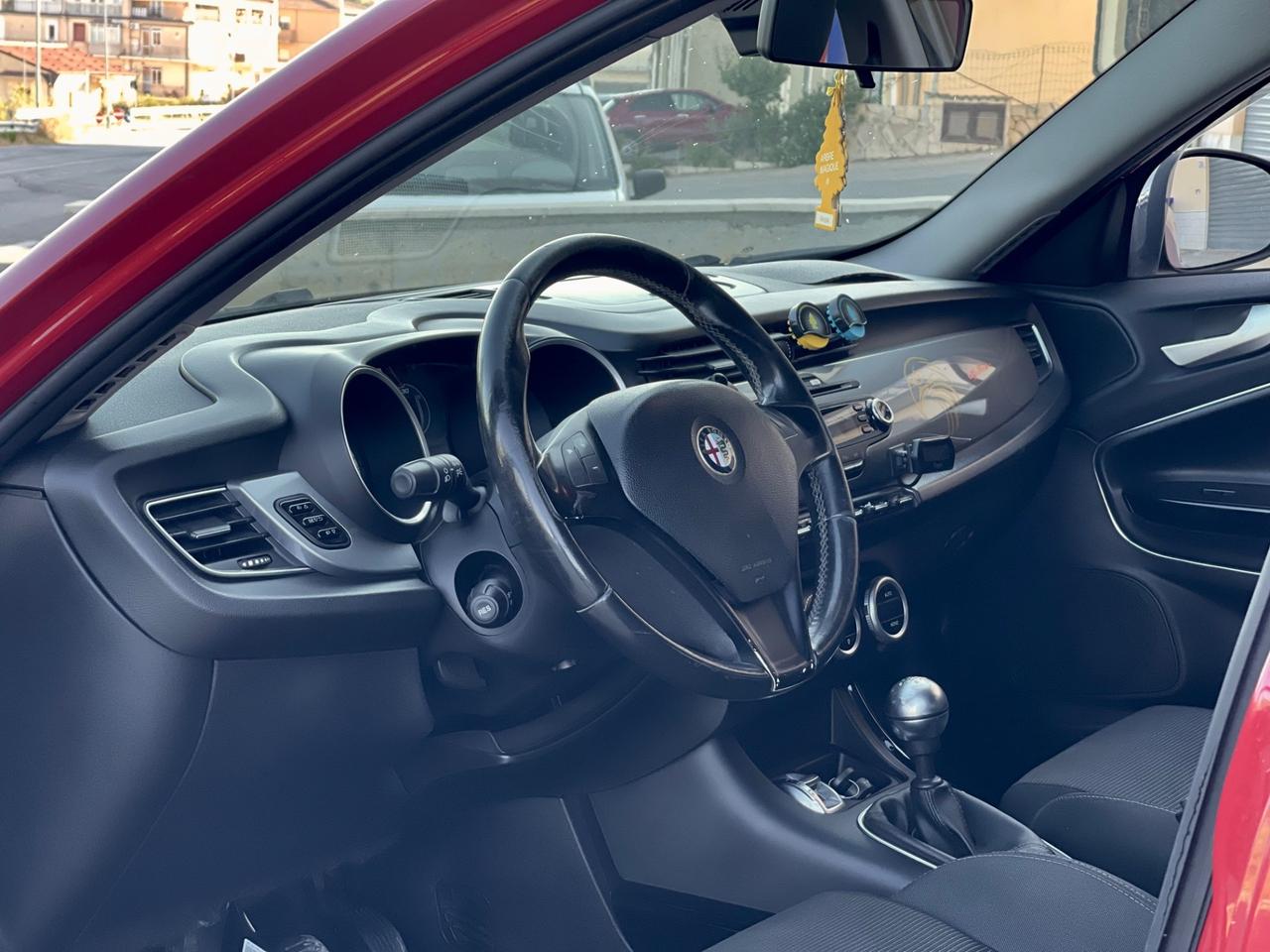 Alfa Romeo Giulietta 1.6 JTDm-2 105 CV Distinctive