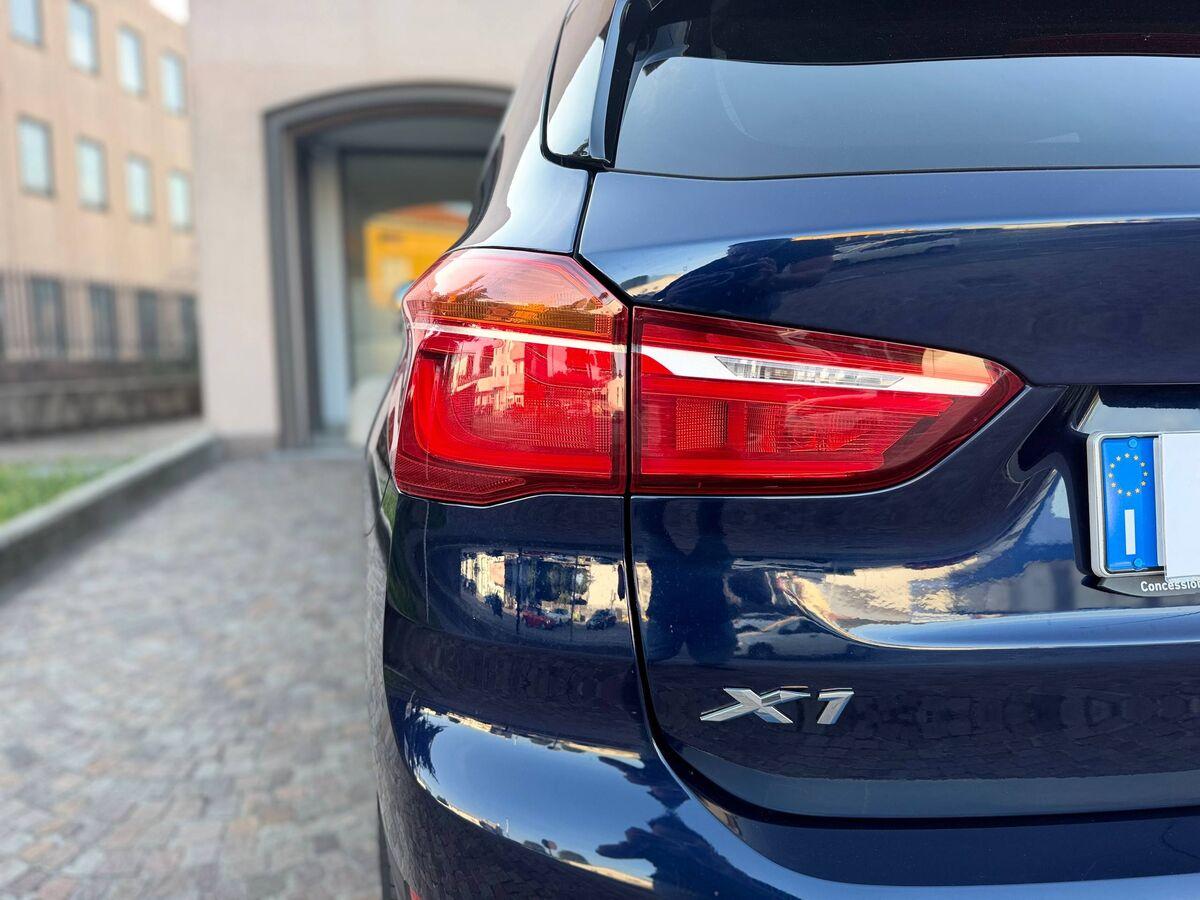 BMW X1 Sdrive18i xLine 140cv auto 7m