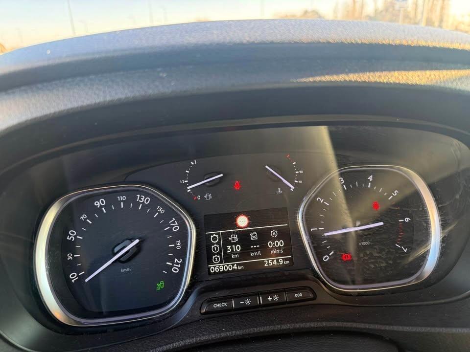 Peugeot Traveller BlueHDi 150 S&S Compact Active