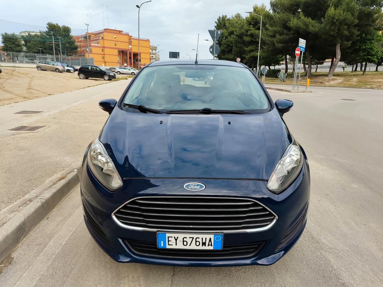 Ford Fiesta 1.5 TDCi 75CV Business!!