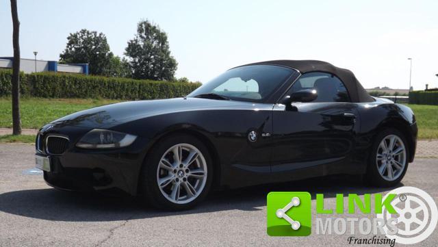 BMW Z4 2.2i carrozzeria e interni in ottime condizioni