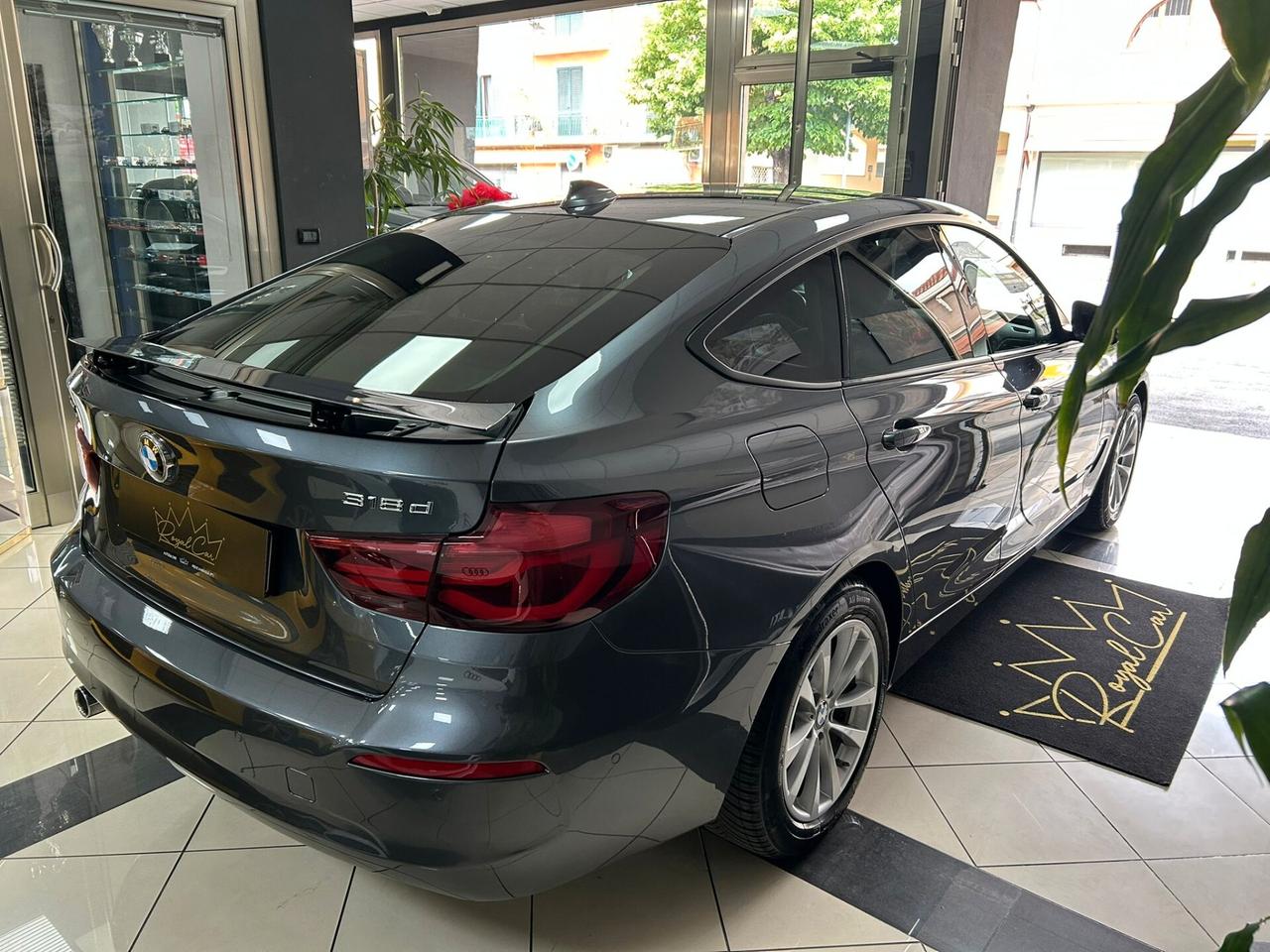 Bmw Gran Turismo 318d Business auto