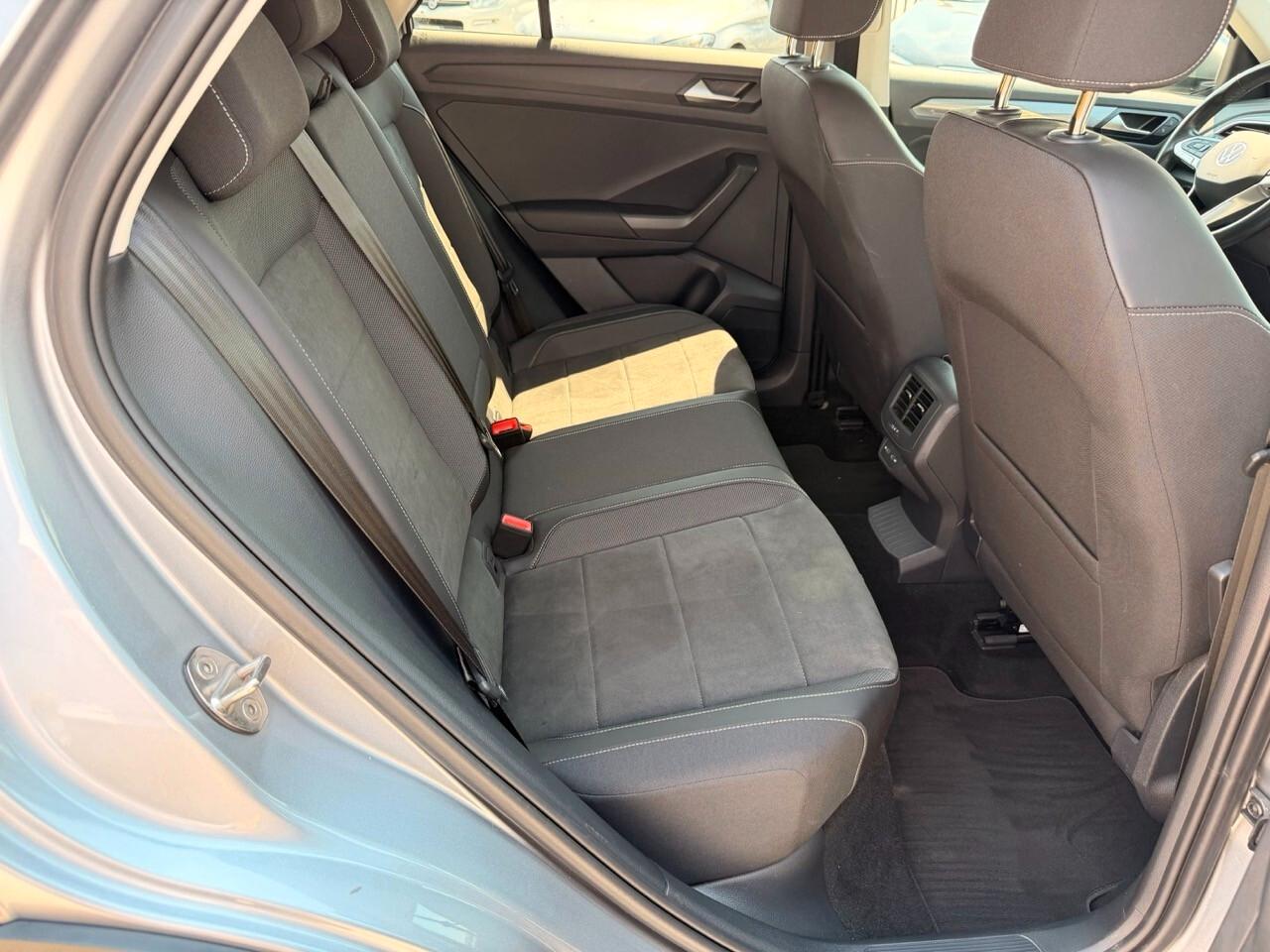 Volkswagen T-Roc 1.0 tsi Style 110cv - ok Neo Patentati