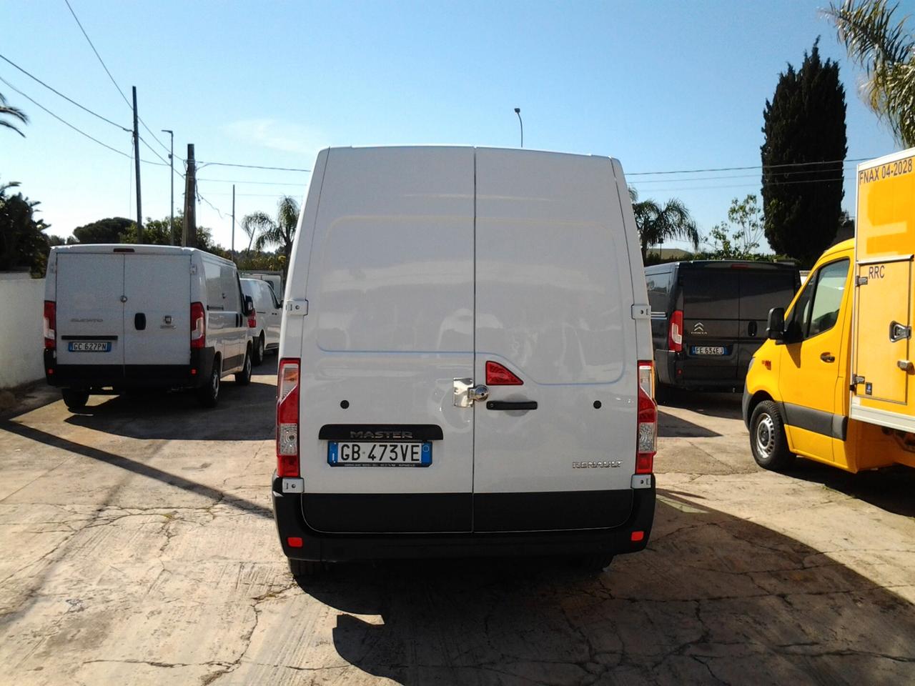Renault Master 2.3 DCI 135 CV P.M T.M 07/2020