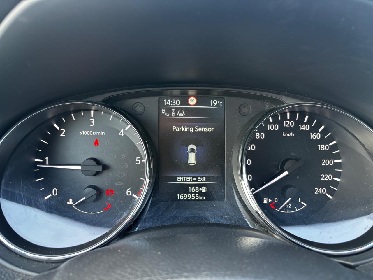 Nissan Qashqai 1.6 dCi 2WD Tekna - 2015