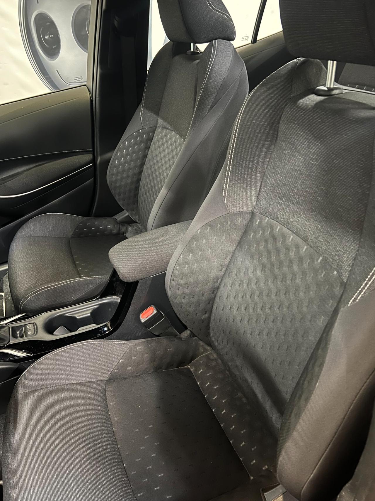 Toyota Corolla Active 1.8 Hybrid