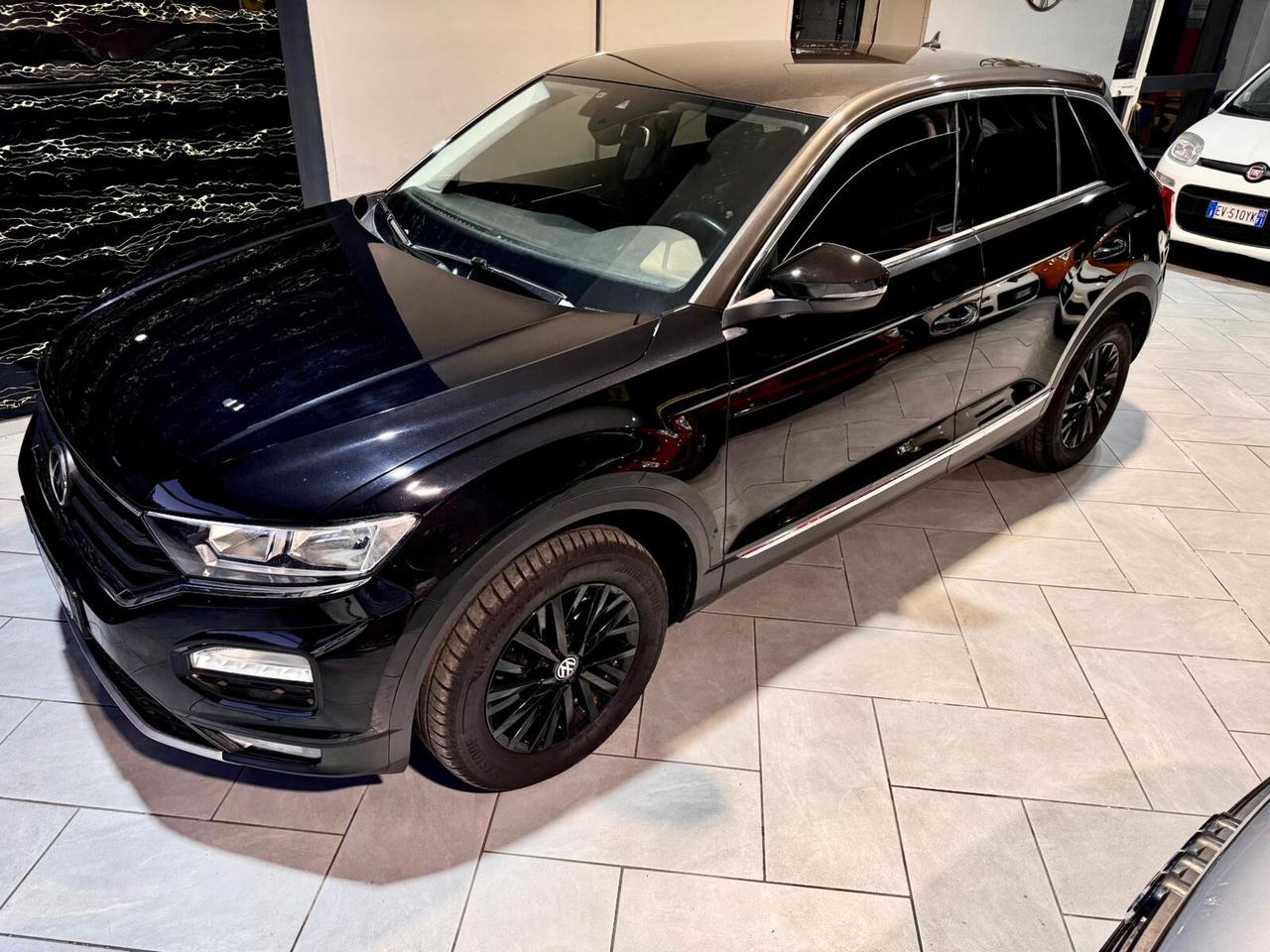 Volkswagen T-Roc CAMBIO AUTOM. 80MILA KM CERTIFICATI