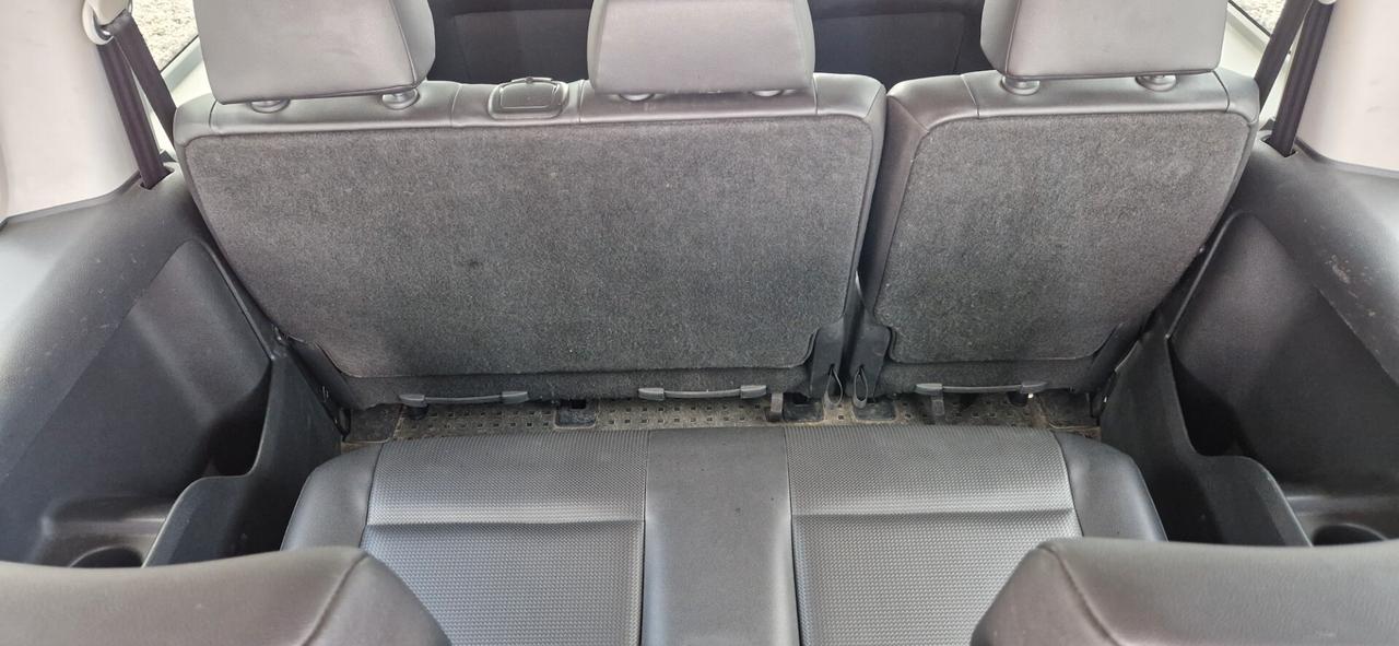 Volkswagen Caddy Pianale Ribassato 2.0 TDI 150 CV 7posti Highline 7posti