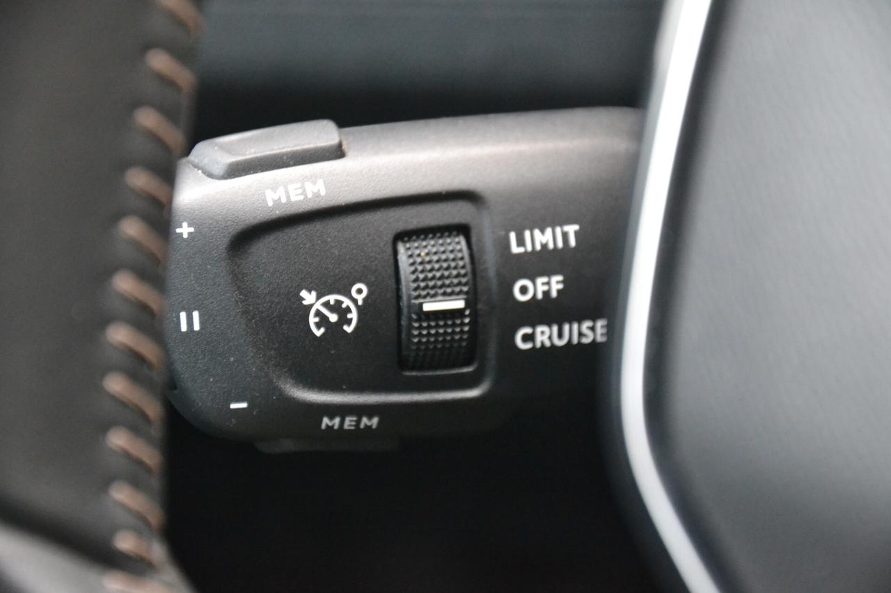 Peugeot 3008 1.5 HDi 130CV EAT8 ALLURE **N1 AUTOCARRO**+ IVA**