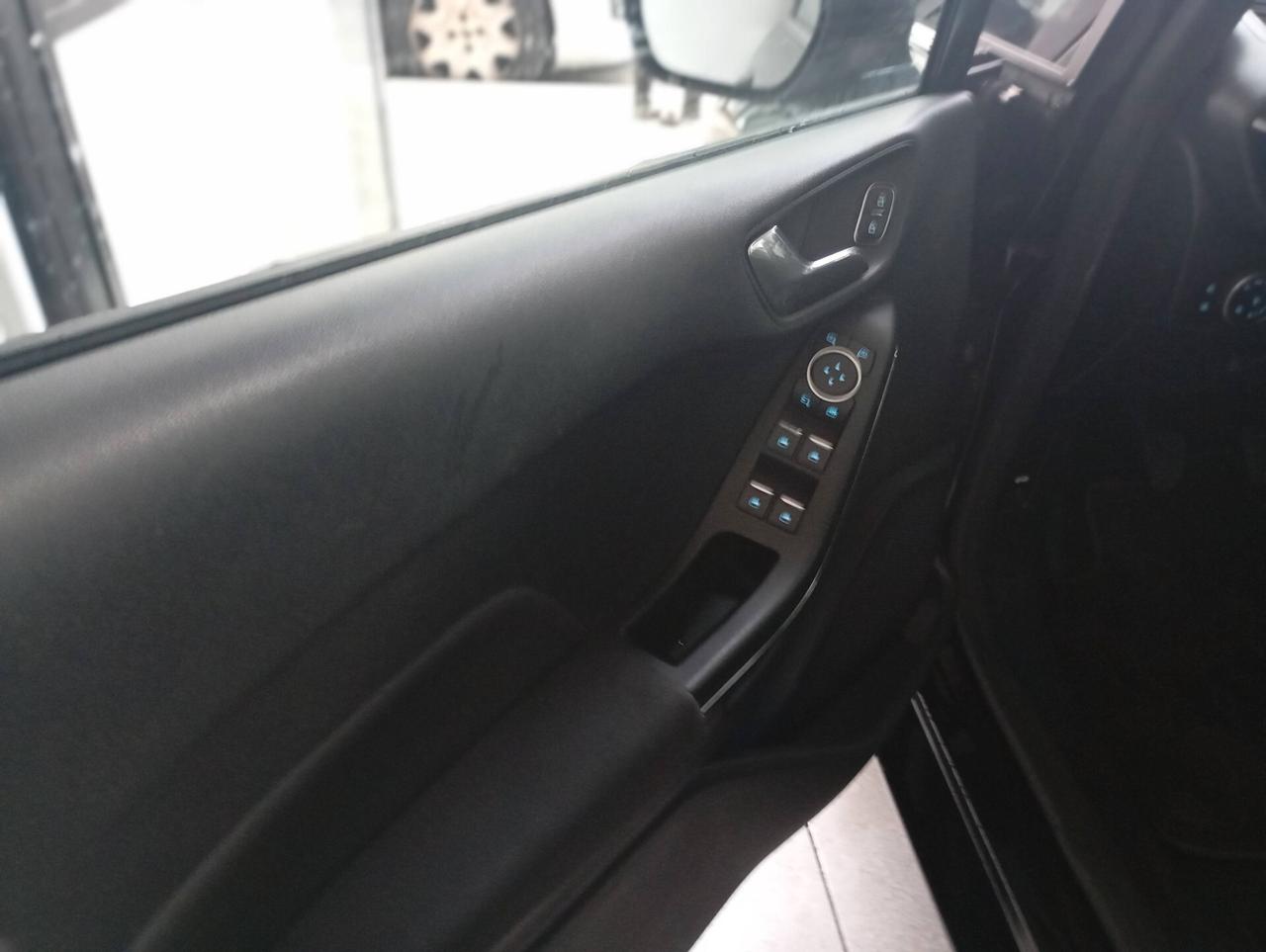 Ford Fiesta 1.5 EcoBlue 5 porte Titanium