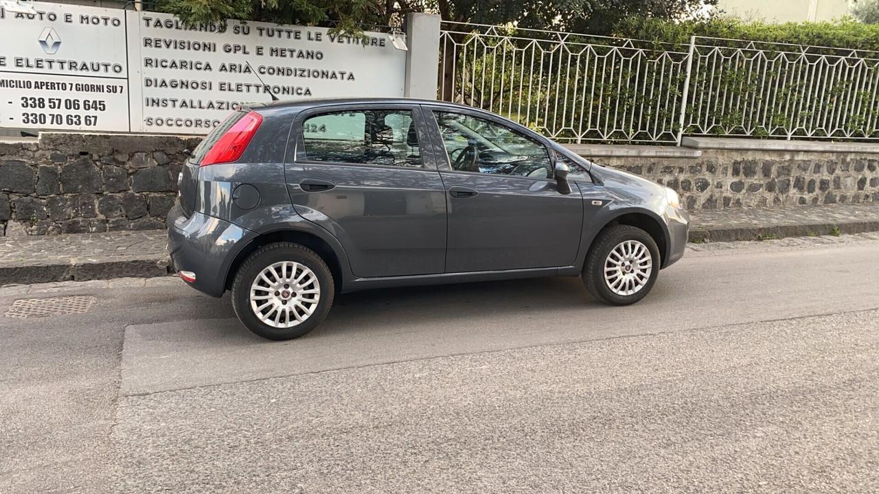 Fiat Punto 1.4 8V 5 porte Natural Power Street