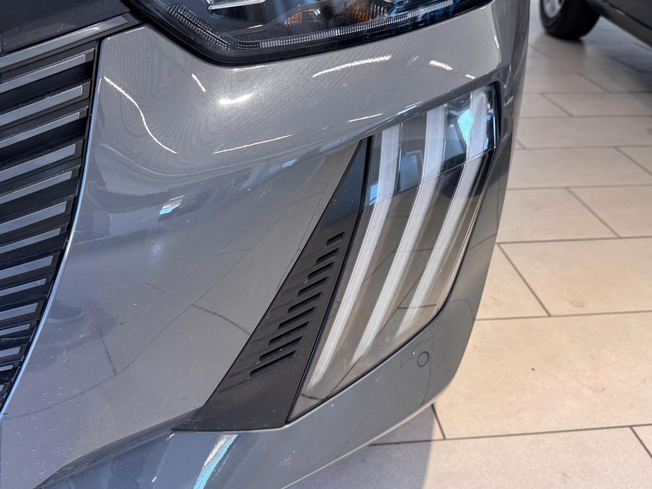 Peugeot 208 Hybrid 110 e-DCS6 Allure