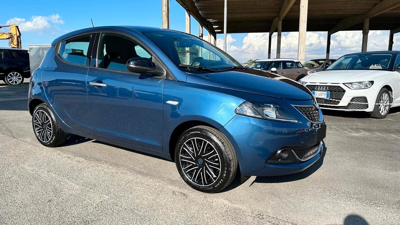 Lancia Ypsilon 1.0 5 porte KM CERTIFICATI UNICO PROPRIETARIO