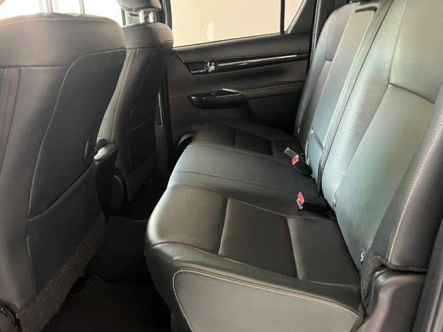 TOYOTA Hilux 2.4 D-4D 4WD 4 porte Double Cab Executive
