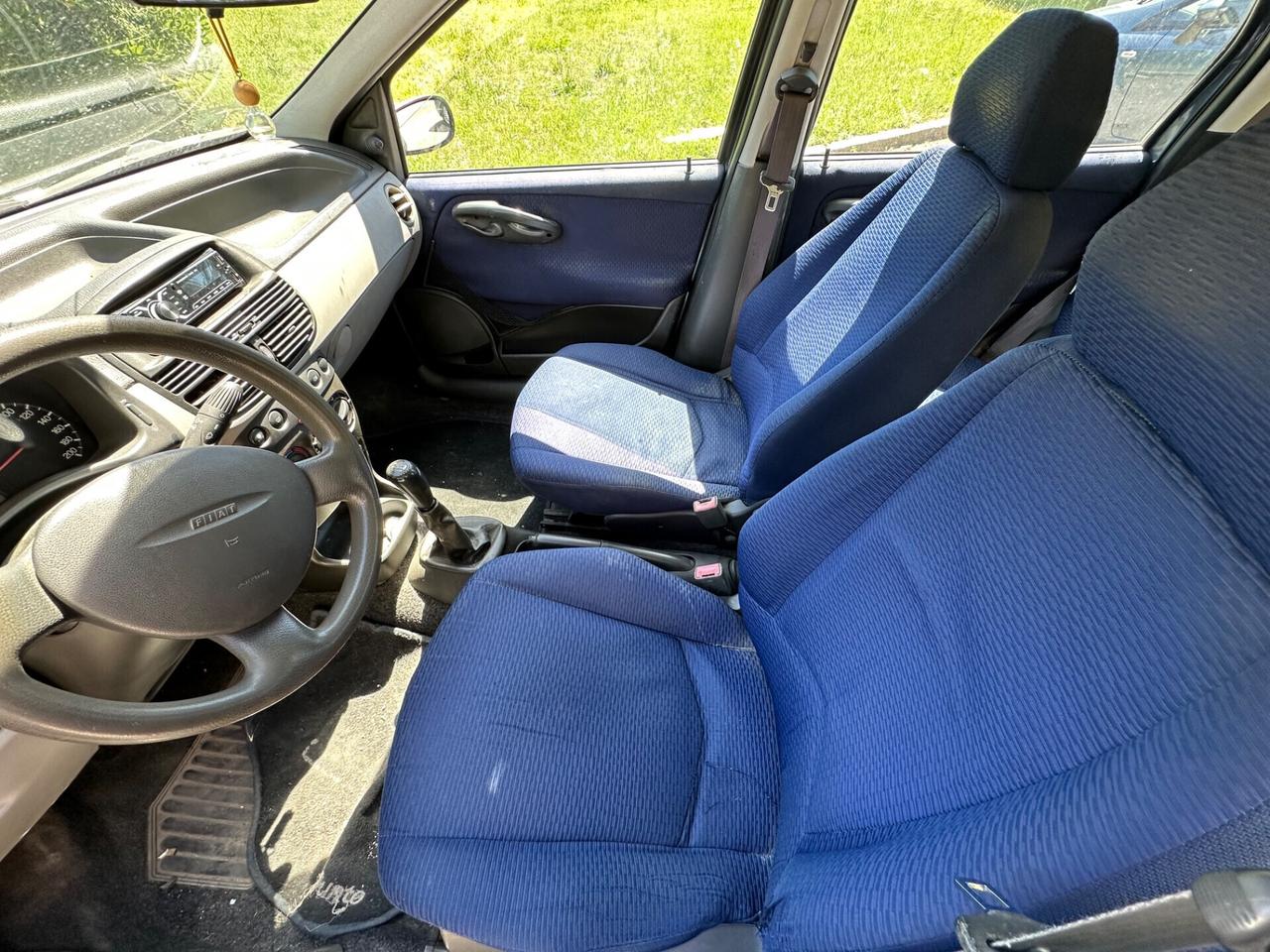 Fiat Punto 1.9 JTD 5 porte neopat bluetooth