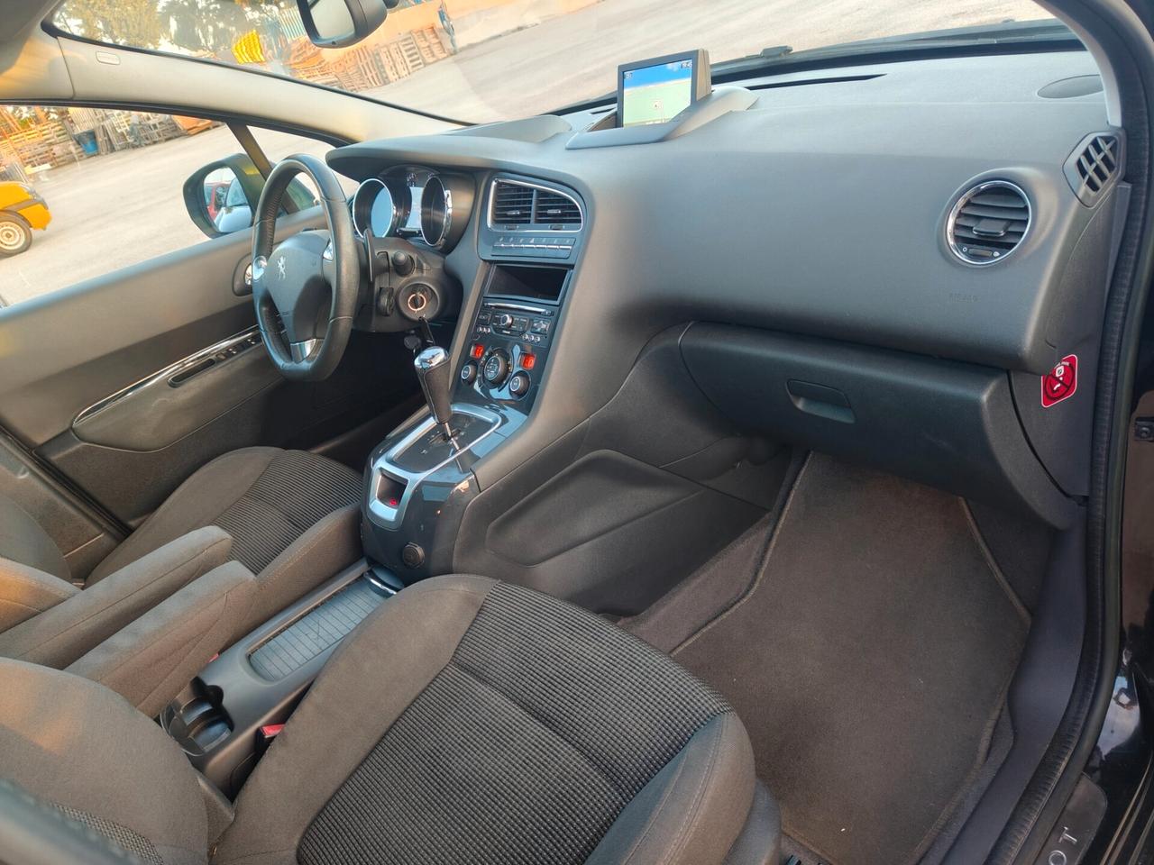 Peugeot 5008 1.6 e-HDi 115CV S&S ETG6 Allure