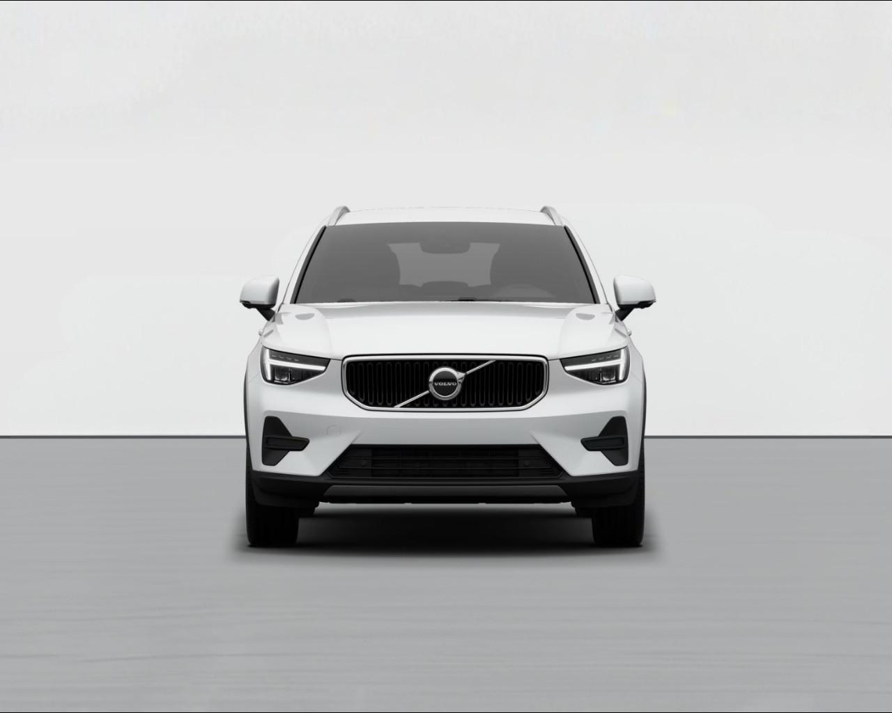 VOLVO XC40 CORE B3 AUTO PREZZO PROMO FINO A FINE MESE