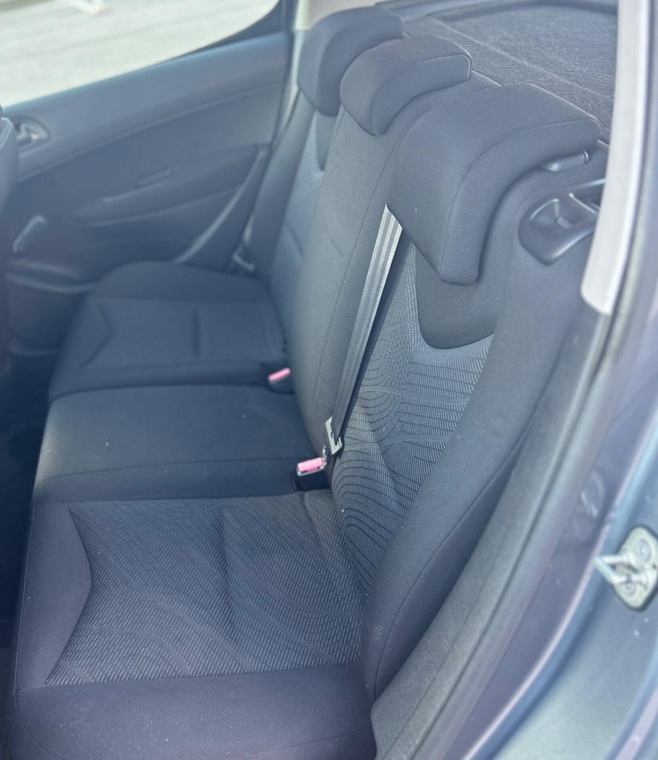 Peugeot 308 1.6 VTi 120CV 5p. Active Neopatentati