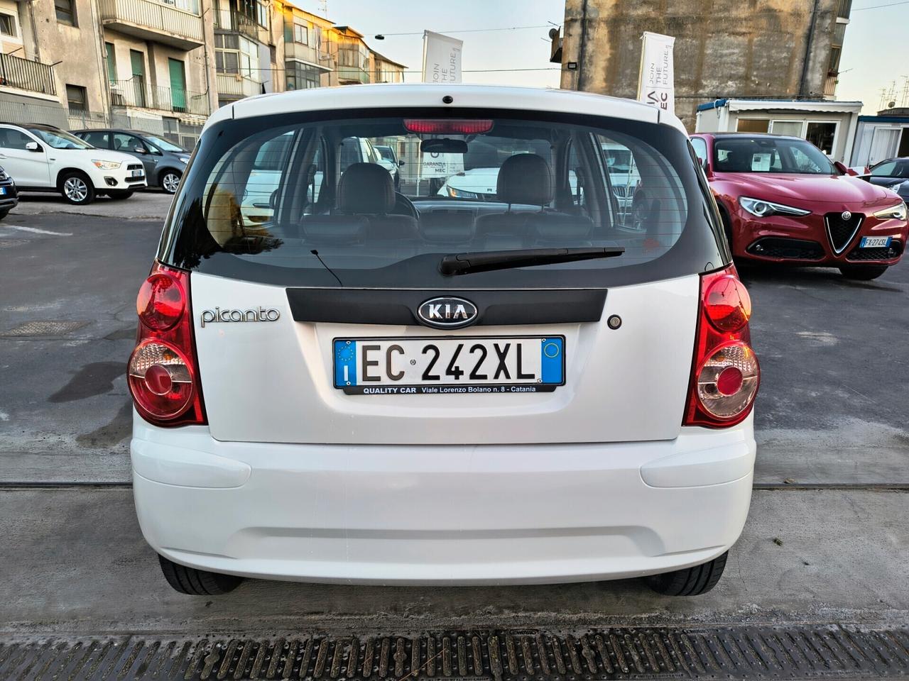KIA PICANTO 1.0 BENZINA UNCOPROPRIETARIO 2010
