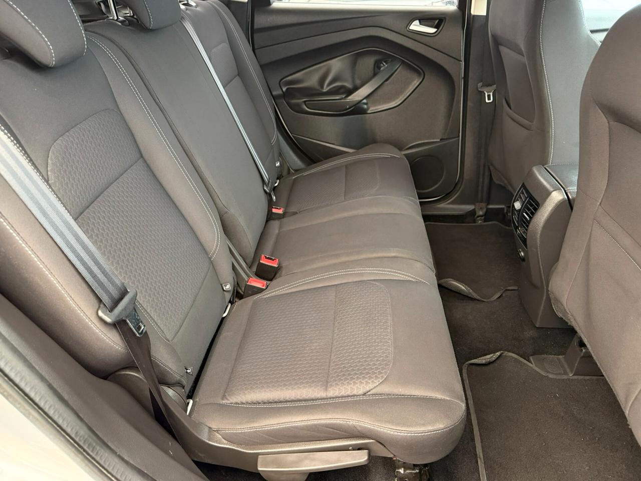 Ford Kuga 2.0 TDCI 150 CV S&S 2WD Titanium