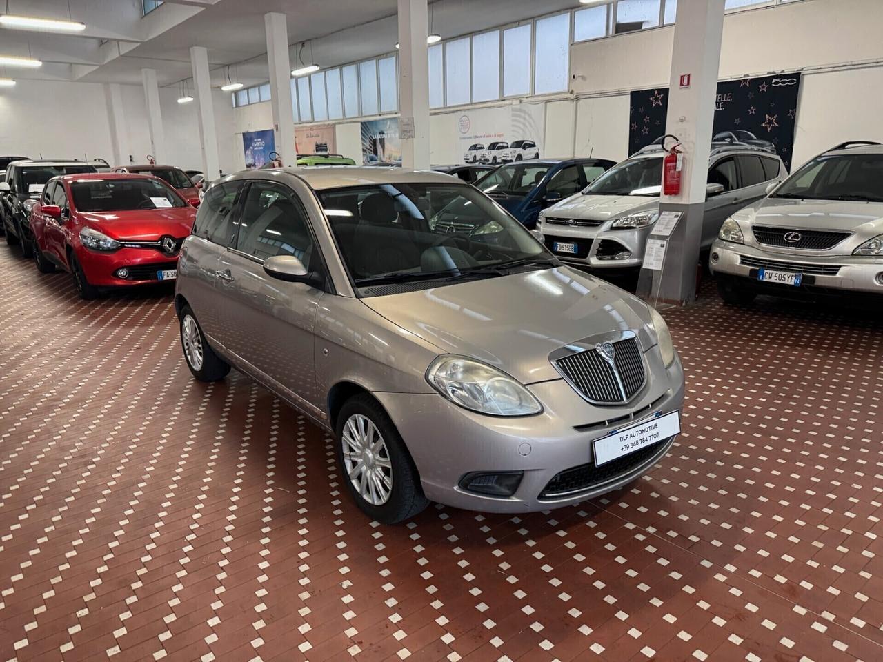 Lancia Ypsilon 1.2 Versus - IDEALE PER NEOPATENTATI