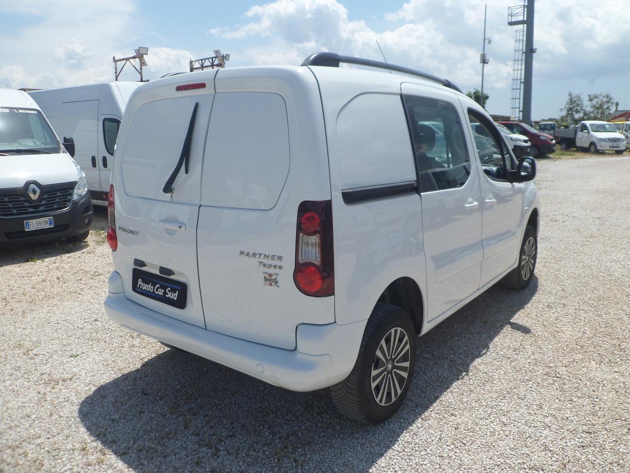 Peugeot Partner 4x4 5 posti autocarro