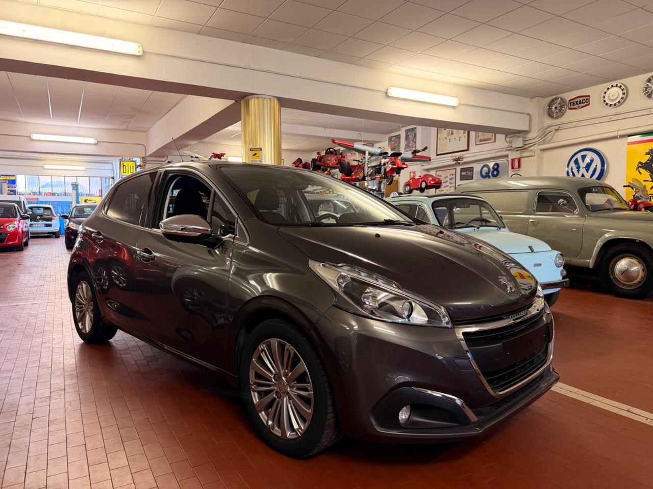 Peugeot 208 PureTech Turbo 110 EAT6 S&S 5 porte Allure