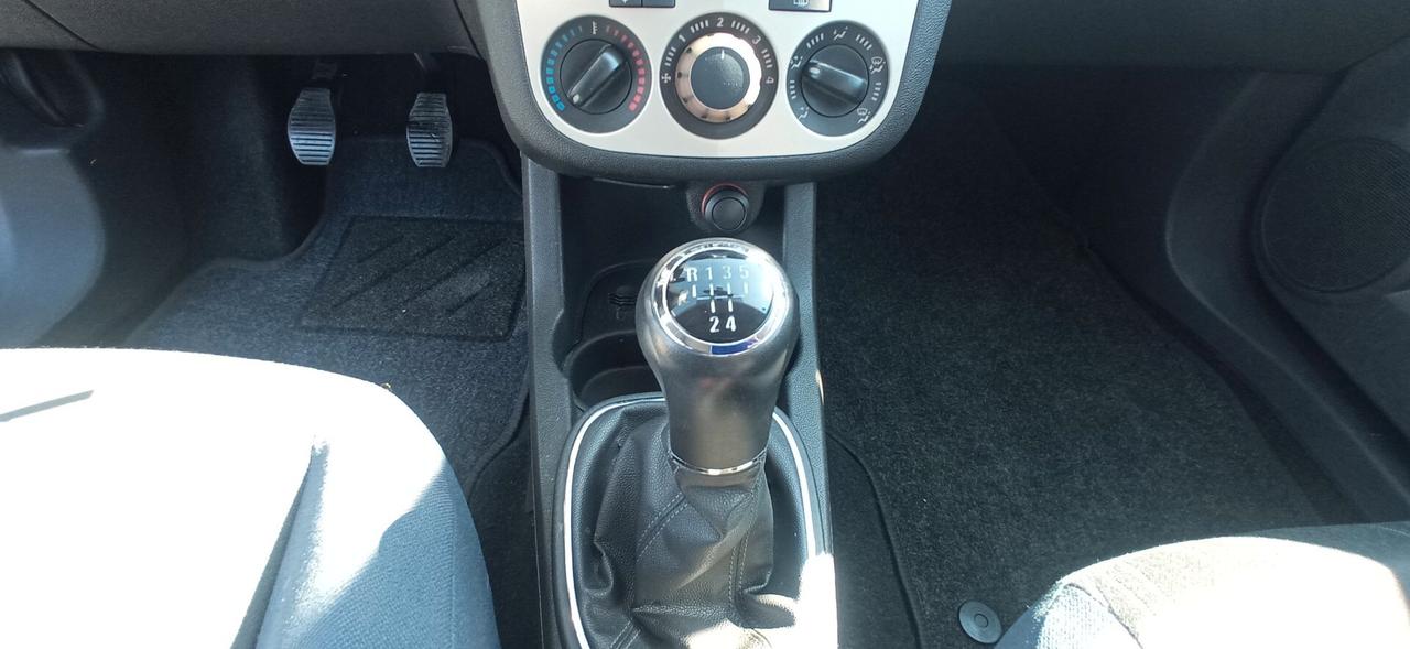 Opel Corsa 1.2 5 porte Enjoy