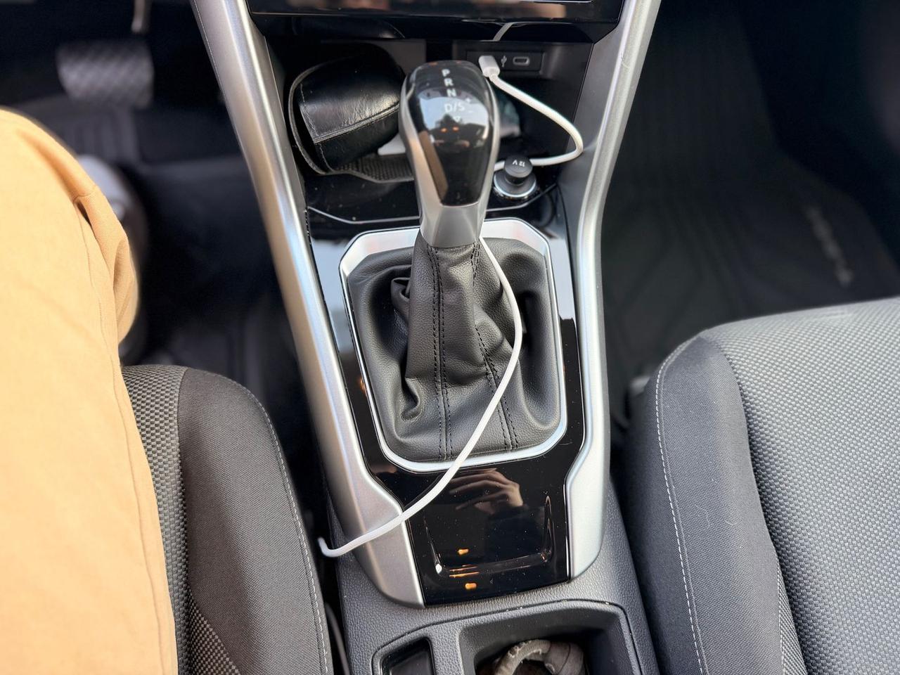 Volkswagen T-Roc Life 1.5 TSI #7870