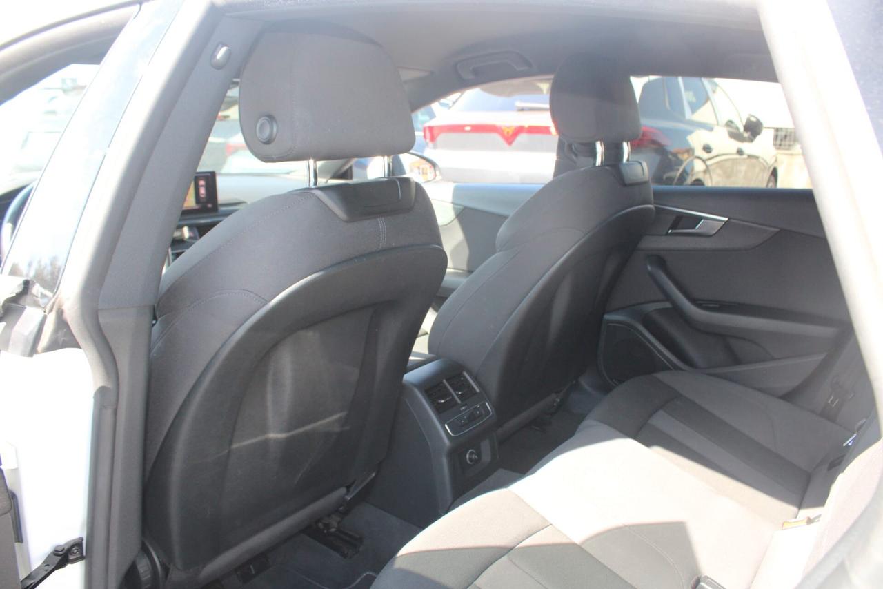 Audi A5 2.0 TDI 190 Tua A SOLI 180€