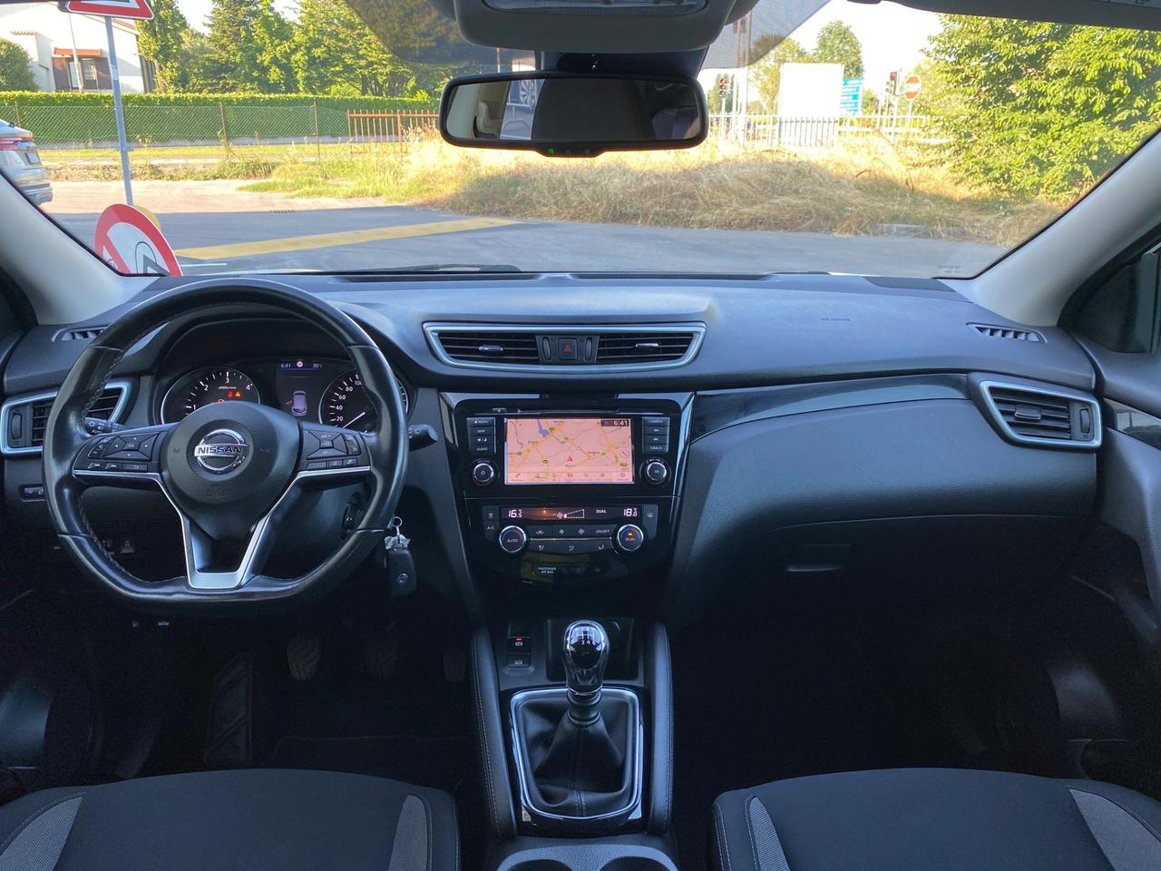 Nissan Qashqai 1.7 150 CV 4WD N1 Autocarro 5 Posti