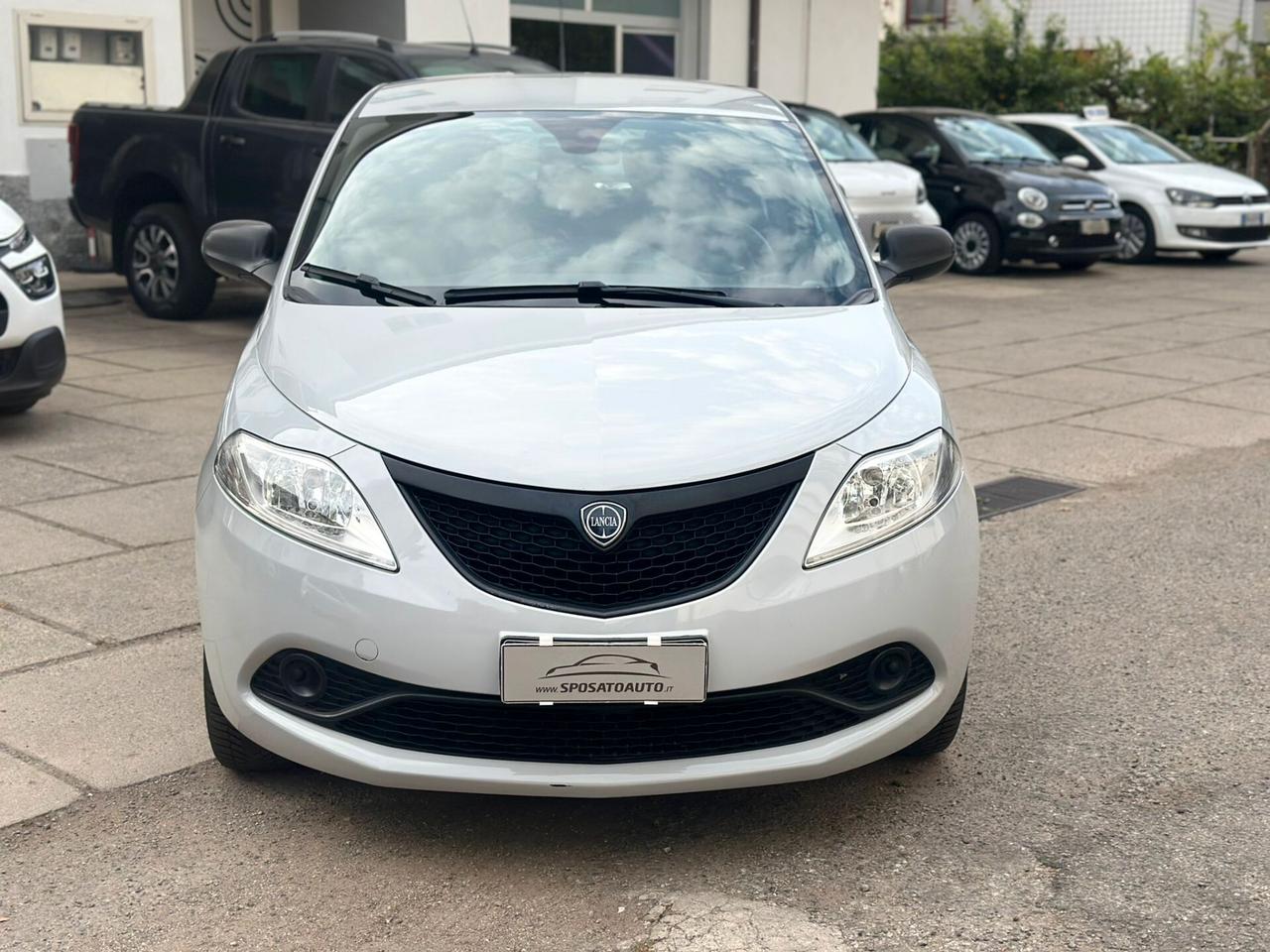 Lancia Ypsilon 1.2 69 CV 5 porte Elefantino