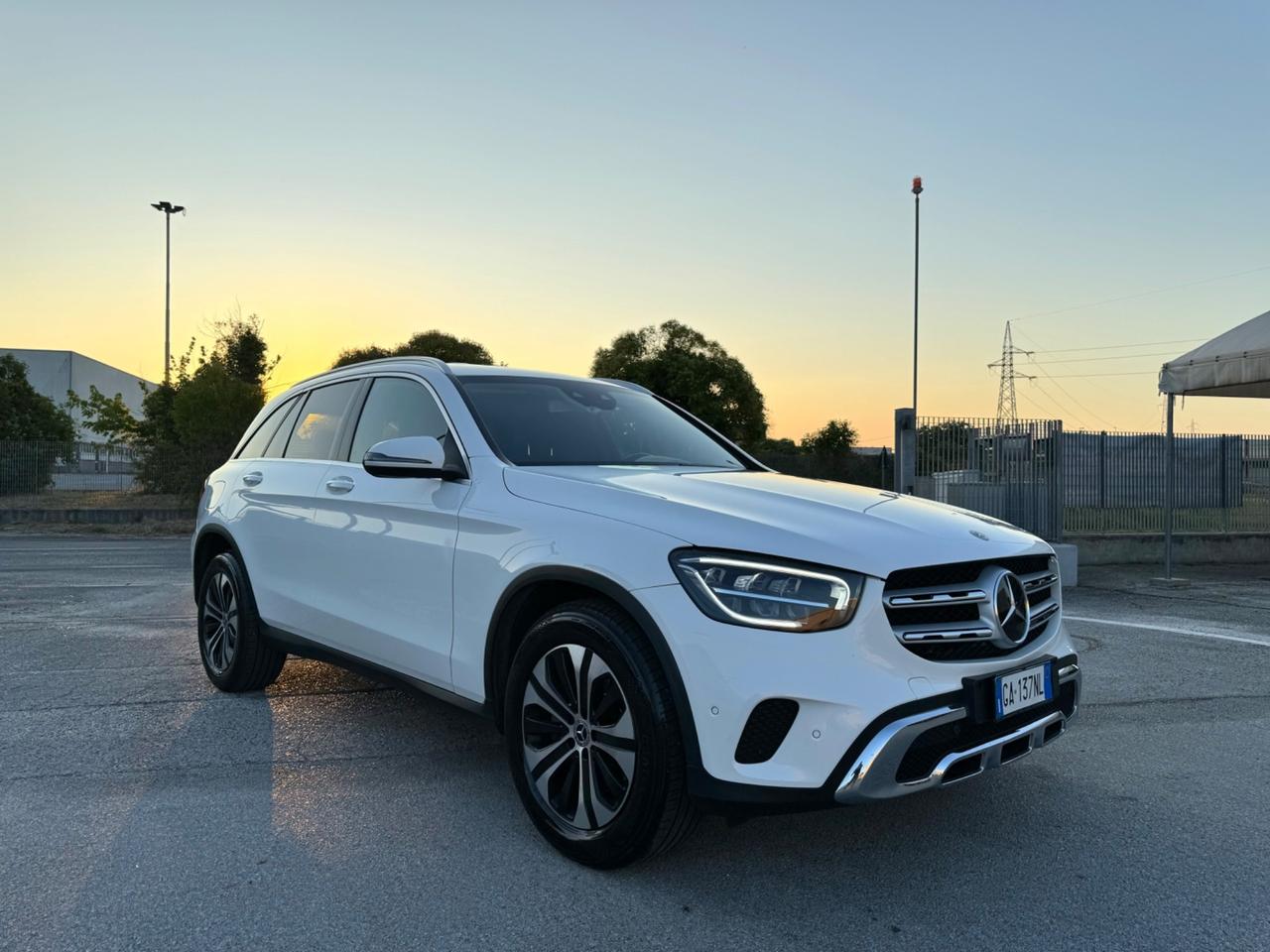 MERCEDES GLC 200D Sport 4Matic - Led Navi
