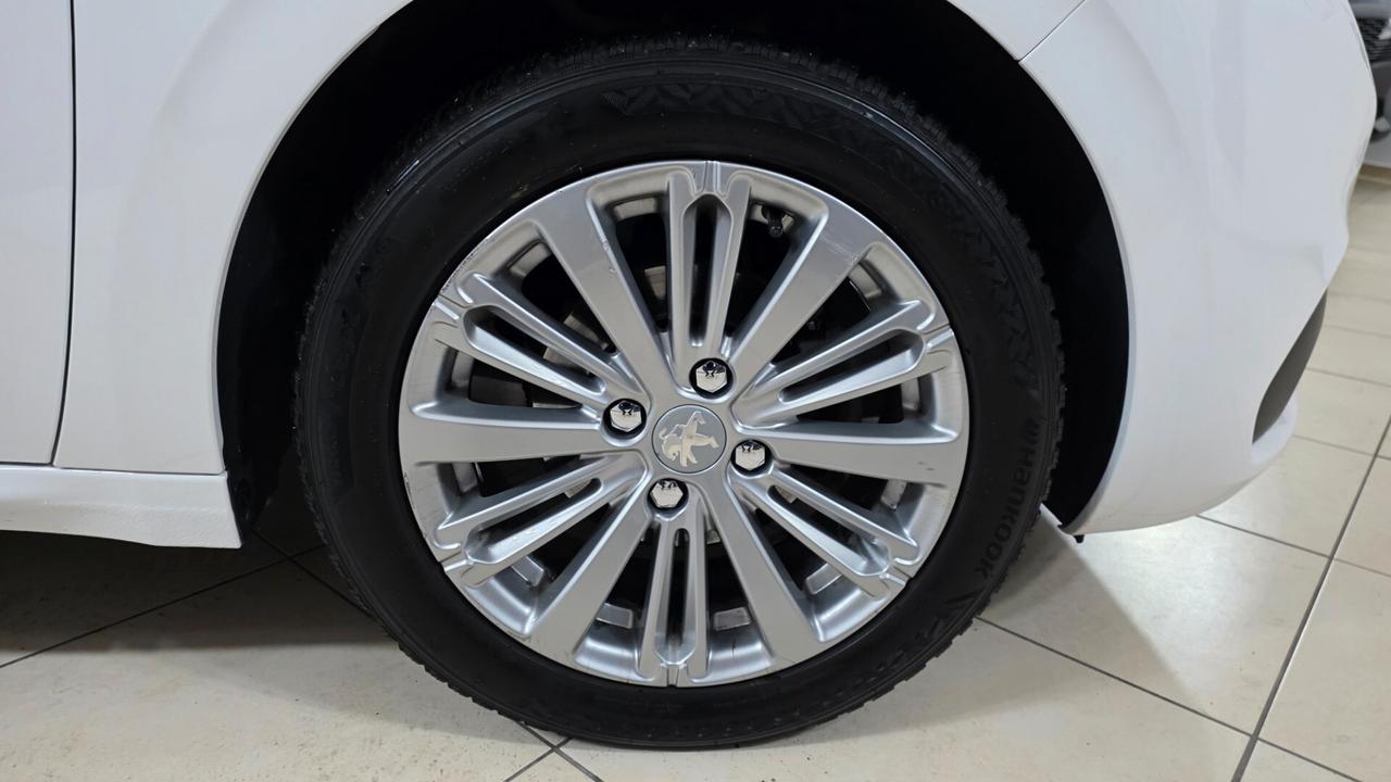 Peugeot 208 BlueHDi 75 5 porte Allure