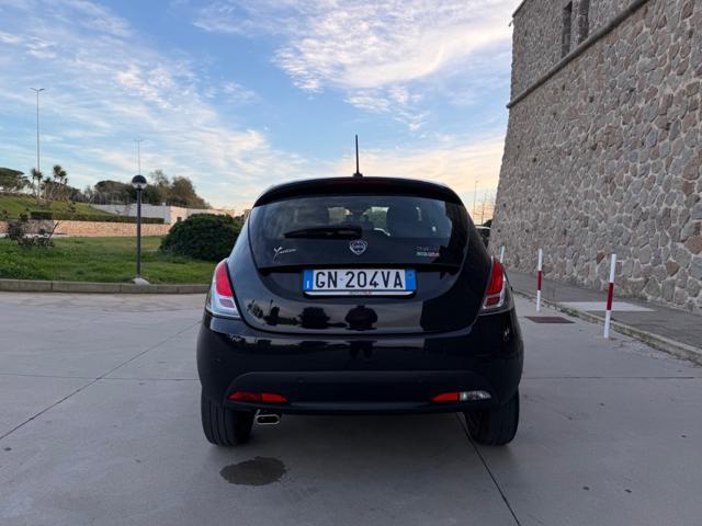 LANCIA Ypsilon HYBRID GOLD+NAVI+SENSORI PARK+5 POSTI