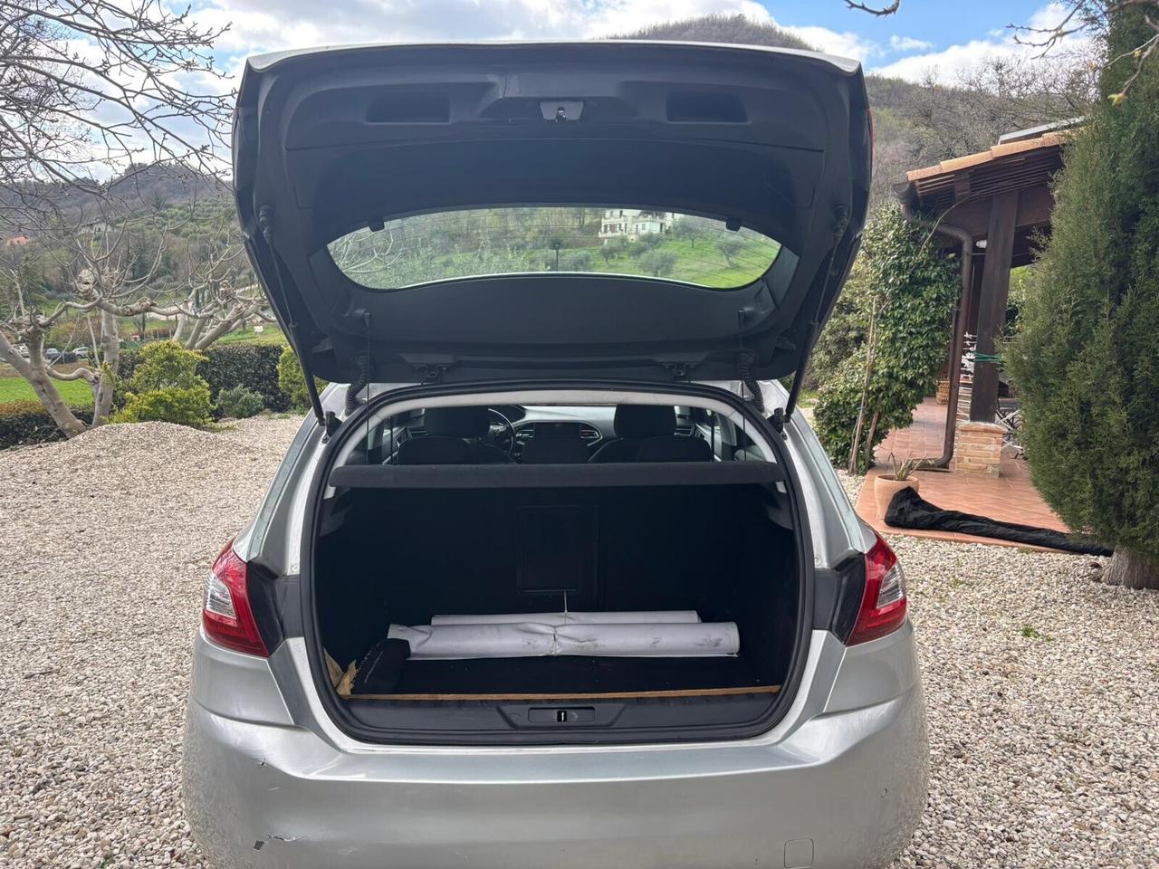 Peugeot 308 1.6 e-HDi 115 CV Stop&Start Business 2015..