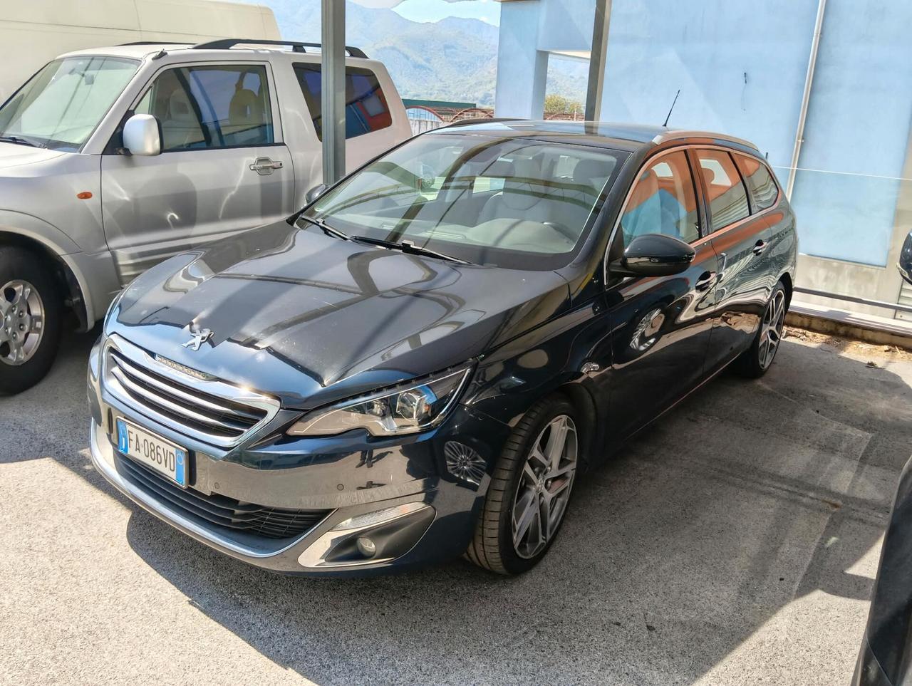 Peugeot 308 BlueHDi 120 S&S SW Allure