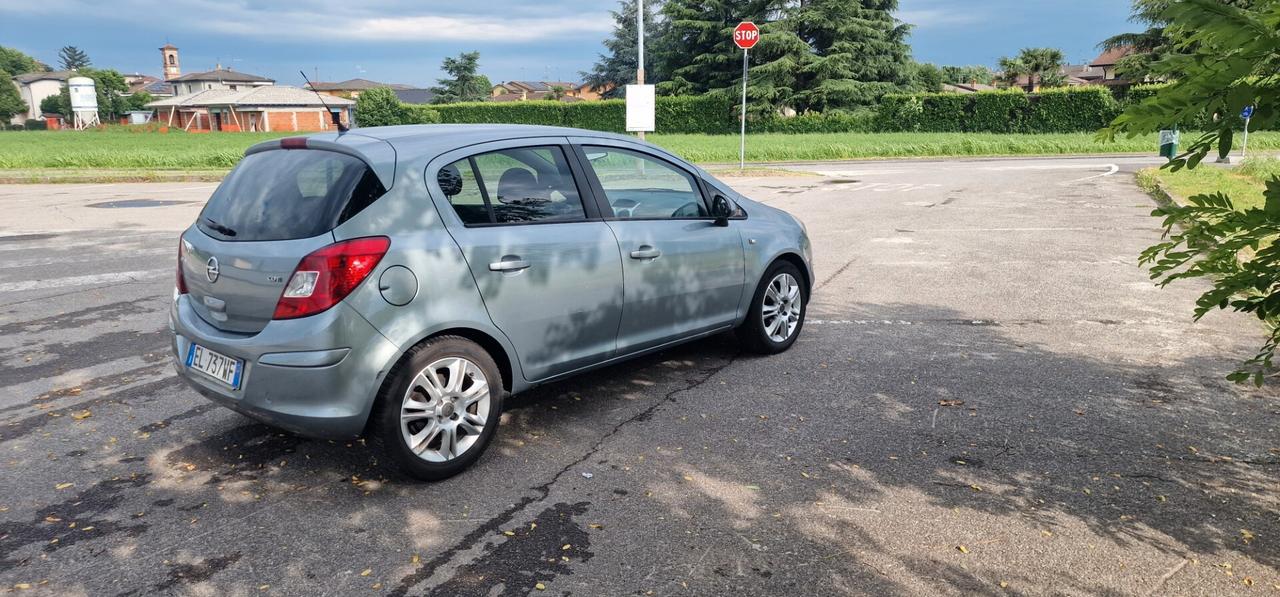 Opel Corsa 1.3 CDTI 2011 euro 5