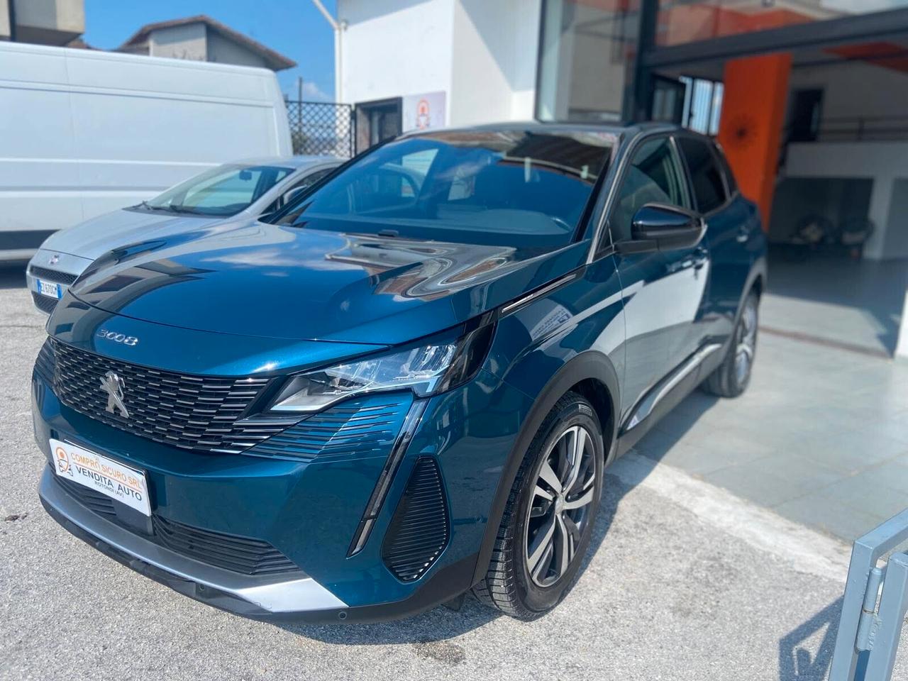 Peugeot 3008 HDi 130CV EAT8 Allure 2023 KM 30.000