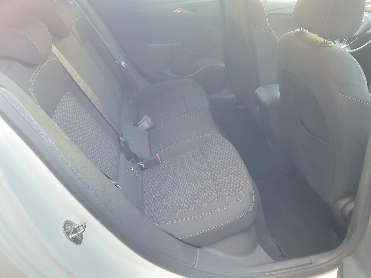 Opel Astra 1.6 CDTi Berlina 110CV Euro6