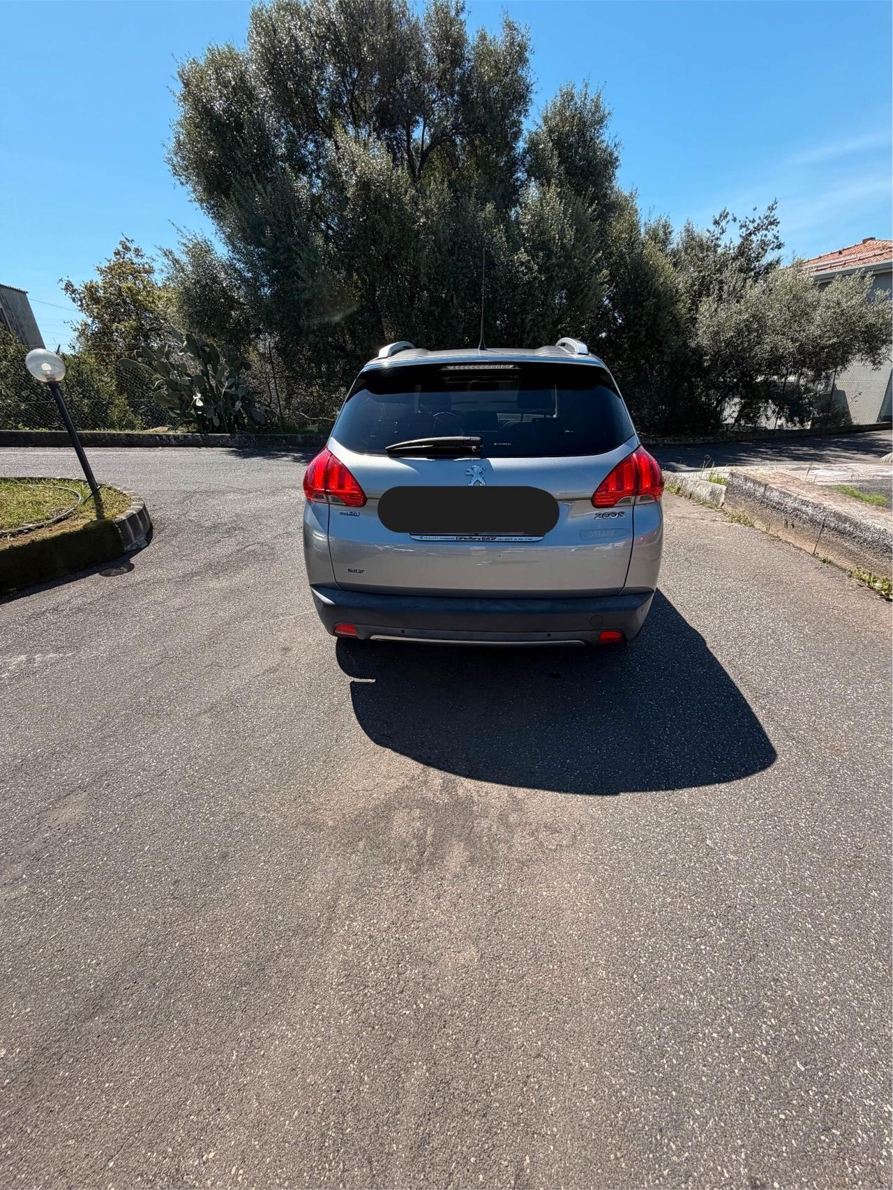 Peugeot 2008 BlueHDi 100 Allure