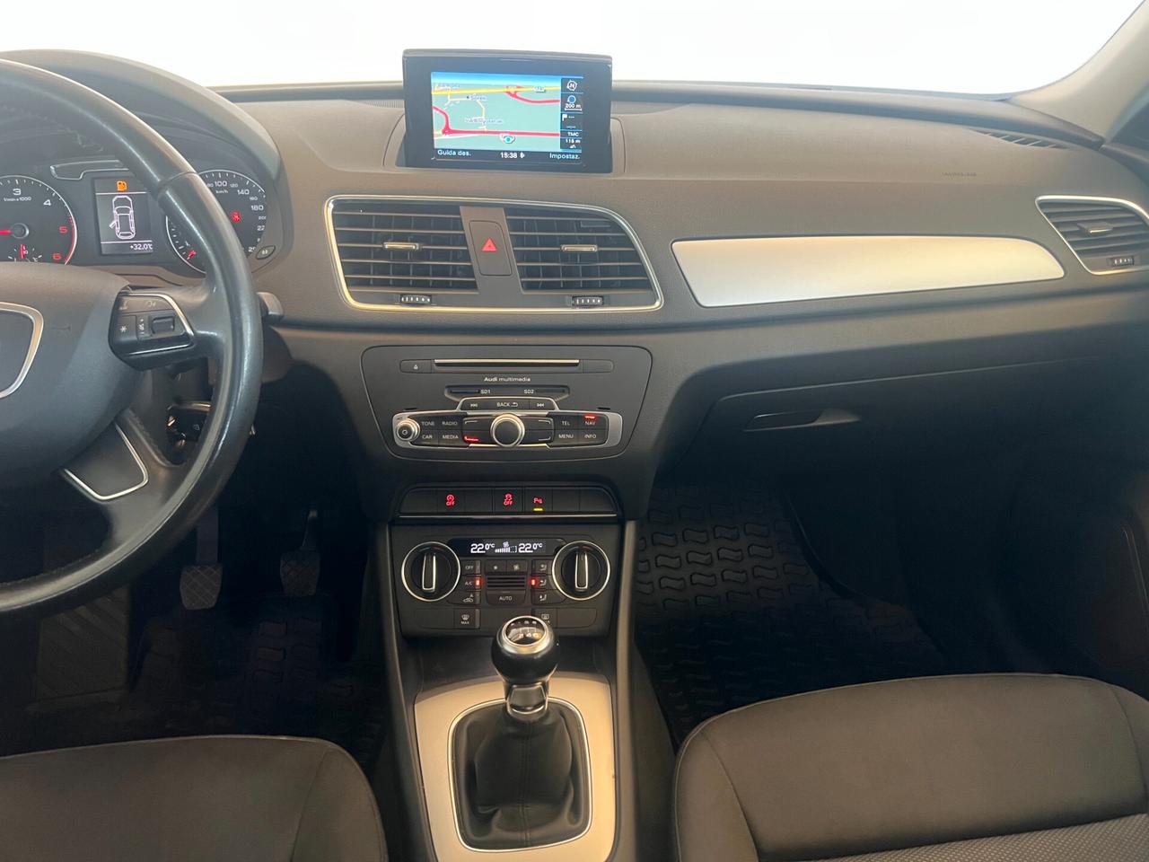 Audi Q3 2.0 TDI 150 CV Sport tetto apribile e panoramico unico proprietario