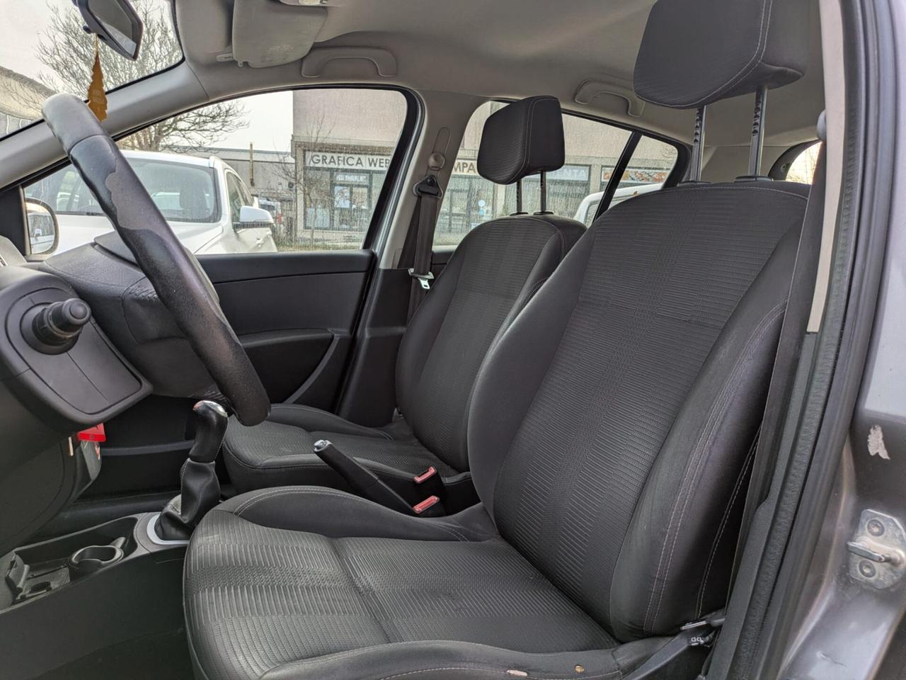 Renault Clio 1.2 16V 5 porte Luxe